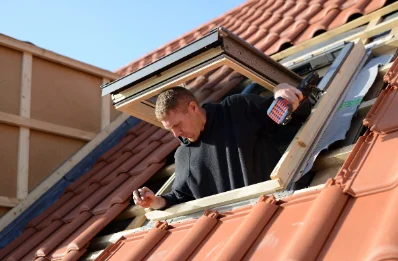 Pose de fenêtres de toit Velux à Harol
